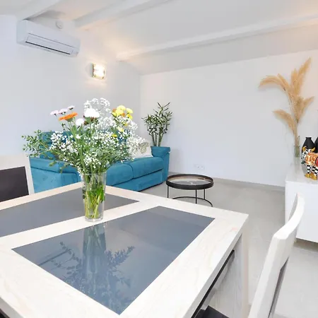 1 Bedroom Lovely In * Cavalaire-sur-Mer