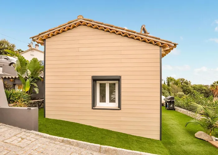 Awesome In Ferienhaus Cavalaire-sur-Mer