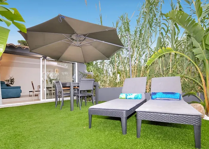 Awesome In Ferienhaus Cavalaire-sur-Mer